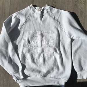 White New York City NYC Skyline Embossed Crewneck Sweatshirt Medium Made In USA